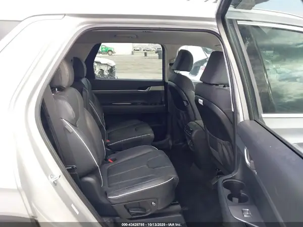 KM8R2DGE0PU621697 2023 HYUNDAI PALISADE - Image 8