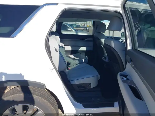 KM8R2DGE8PU596337 2023 HYUNDAI PALISADE - Image 8