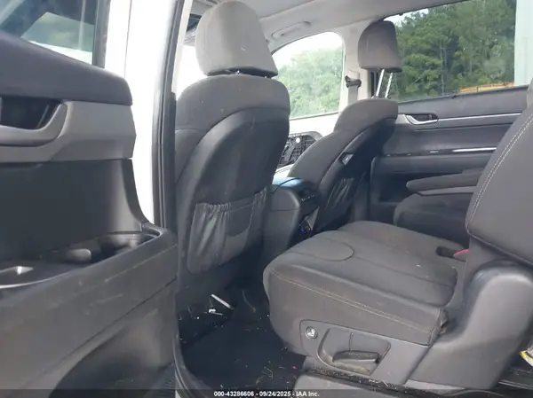 KM8R34HEXMU290425 2021 HYUNDAI PALISADE - Image 8