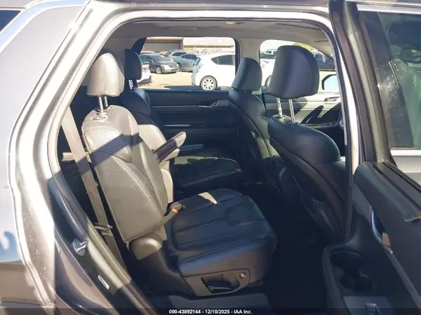 KM8R44HE1MU218901 2021 HYUNDAI PALISADE - Image 8