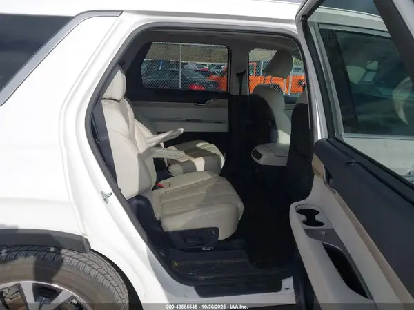 KM8R4DHE4LU134554 2020 HYUNDAI PALISADE - Image 8