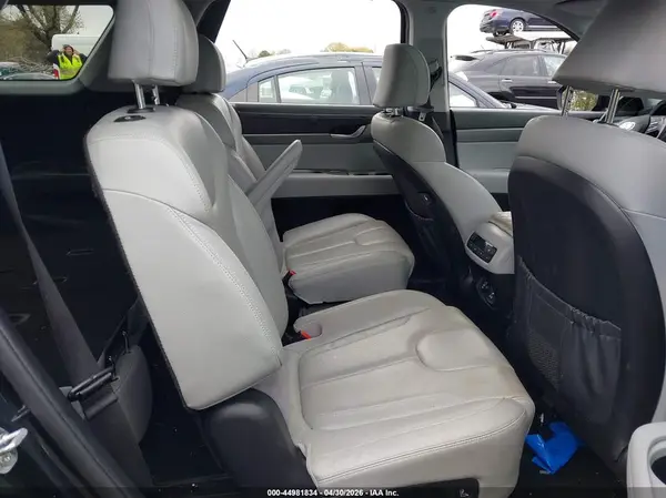KM8R4DHE4LU146123 2020 HYUNDAI PALISADE - Image 8