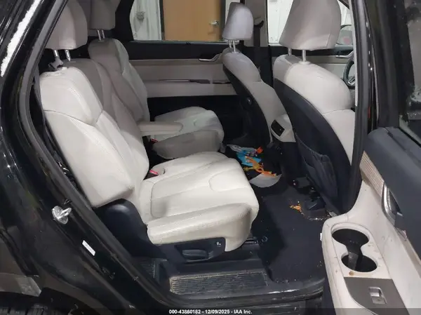 KM8R4DHE7NU458116 2022 HYUNDAI PALISADE - Image 8
