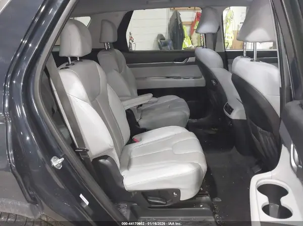 KM8R4DHEXLU040582 2020 HYUNDAI PALISADE - Image 8