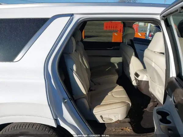 KM8R5DHEXLU065740 2020 HYUNDAI PALISADE - Image 8