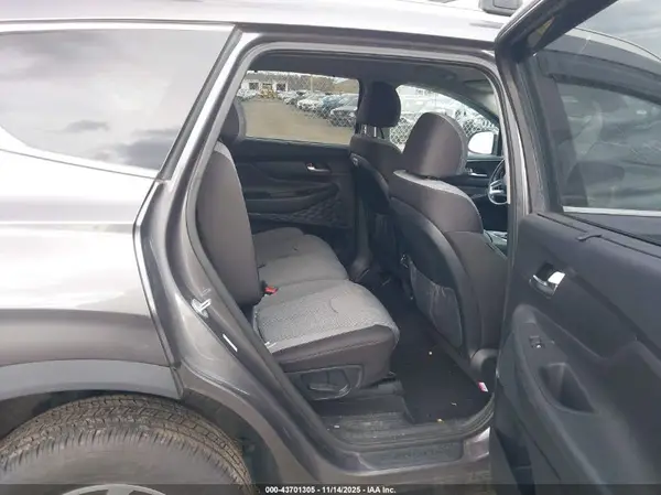 KM8S2DA14NU026260 2022 HYUNDAI SANTA FE - Image 8