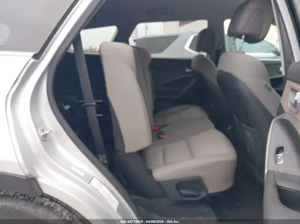 KM8SM4HF0HU187379 2017 HYUNDAI SANTA FE - Image 8