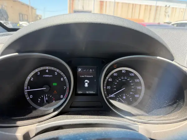 KM8SM4HF0HU228299 2017 HYUNDAI SANTA FE - Image 8