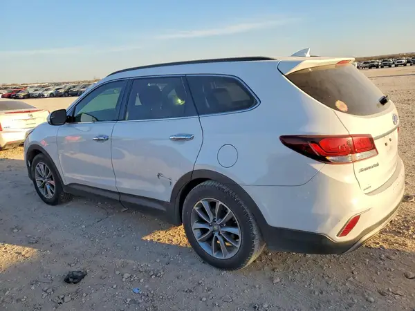KM8SM4HF0JU263074 2018 HYUNDAI SANTA FE - Image 2