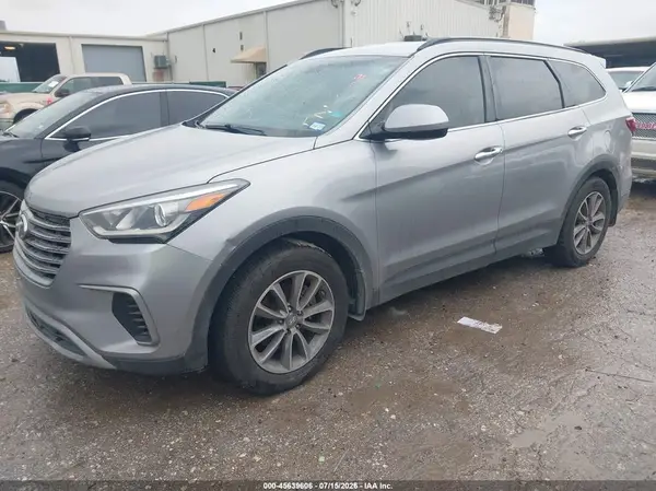 KM8SM4HF0JU288251 2018 HYUNDAI SANTA FE - Image 2