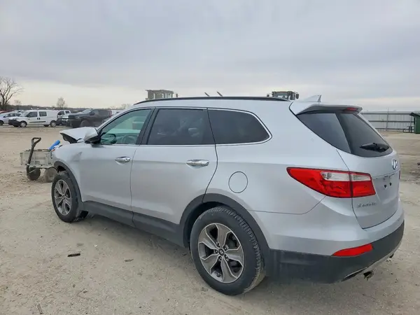 KM8SM4HF1GU134978 2016 HYUNDAI SANTA FE - Image 2