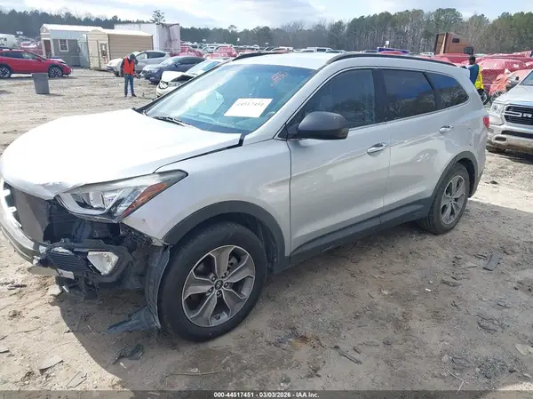 KM8SM4HF1GU158679 2016 HYUNDAI SANTA FE - Image 2