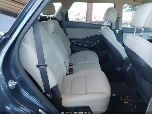 KM8SM4HF1GU159539 2016 HYUNDAI SANTA FE - Image 8