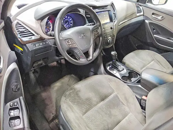 KM8SM4HF1HU177105 2017 HYUNDAI SANTA FE - Image 8