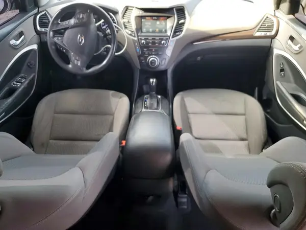 KM8SM4HF1HU187228 2017 HYUNDAI SANTA FE - Image 8