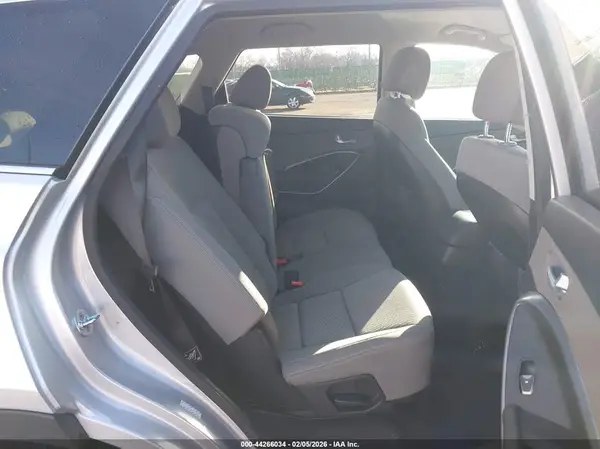 KM8SM4HF1HU187939 2017 HYUNDAI SANTA FE - Image 8