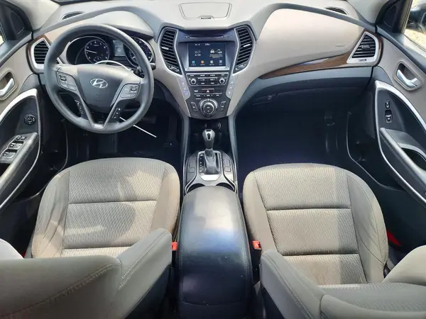 KM8SM4HF1HU195300 2017 HYUNDAI SANTA FE - Image 8