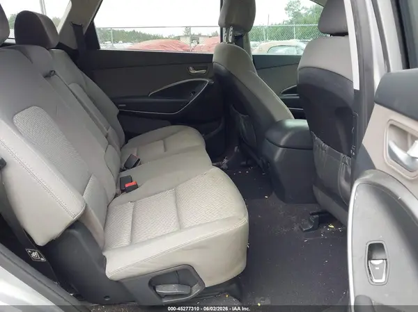 KM8SM4HF1HU200446 2017 HYUNDAI SANTA FE - Image 8