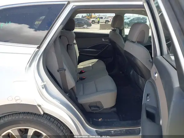 KM8SM4HF1HU200494 2017 HYUNDAI SANTA FE - Image 8
