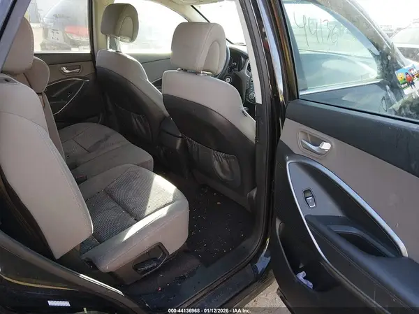 KM8SM4HF1HU220101 2017 HYUNDAI SANTA FE - Image 8