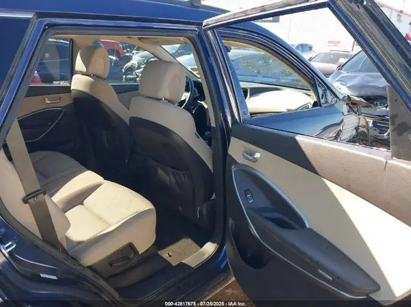 KM8SM4HF1HU228828 2017 HYUNDAI SANTA FE - Image 8