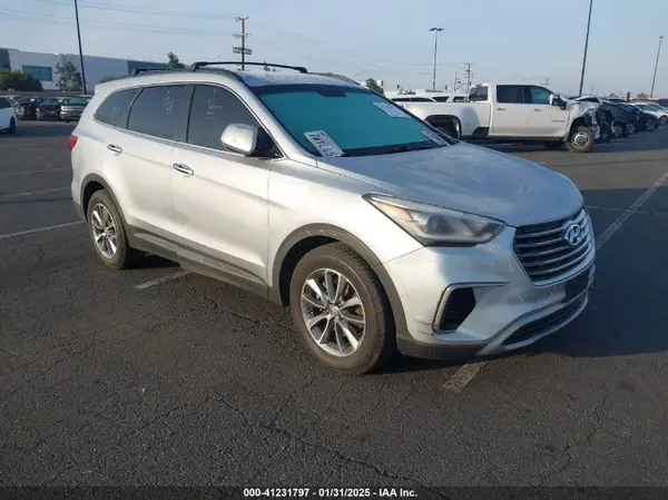 KM8SM4HF1HU230062 2017 HYUNDAI SANTA FE - Image 1