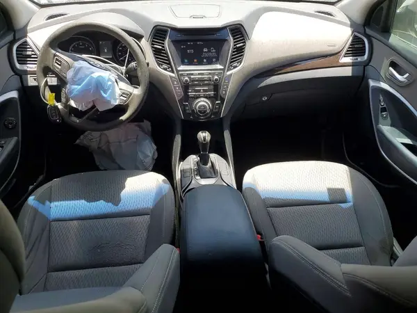 KM8SM4HF1HU240350 2017 HYUNDAI SANTA FE - Image 8