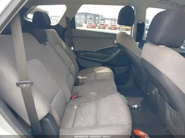 KM8SM4HF1HU242003 2017 HYUNDAI SANTA FE - Image 8