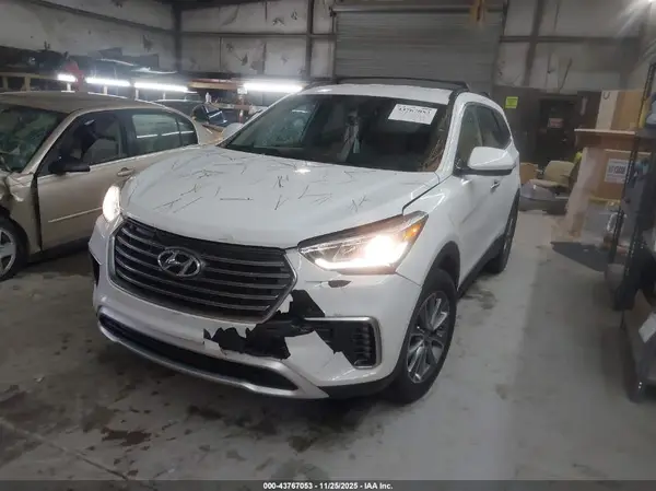 KM8SM4HF1KU302076 2019 HYUNDAI SANTA FE - Image 2