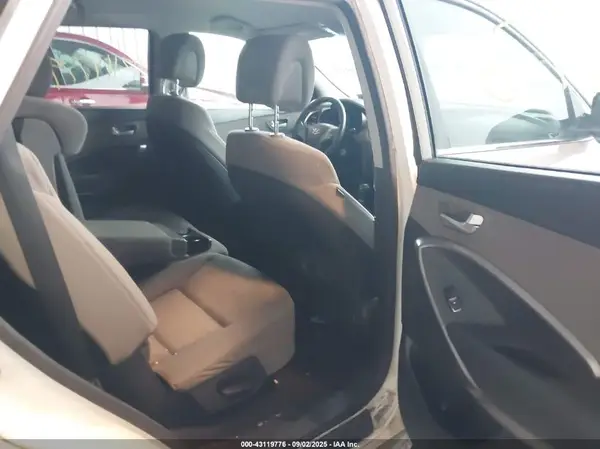 KM8SM4HF2GU134438 2016 HYUNDAI SANTA FE - Image 8