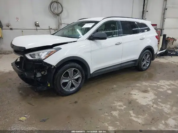 KM8SM4HF2GU162661 2016 HYUNDAI SANTA FE - Image 2