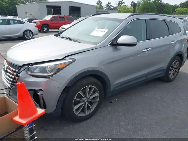 KM8SM4HF2HU170731 2017 HYUNDAI SANTA FE - Image 2