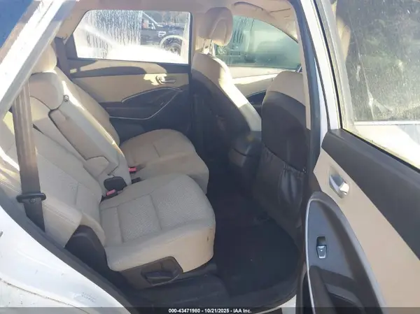 KM8SM4HF2HU198271 2017 HYUNDAI SANTA FE - Image 8