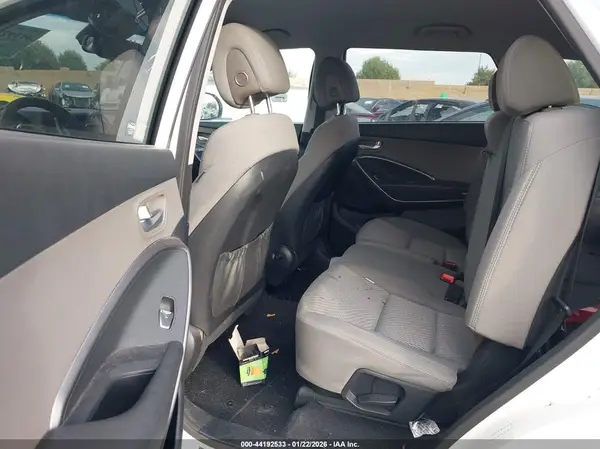 KM8SM4HF2HU212248 2017 HYUNDAI SANTA FE - Image 8