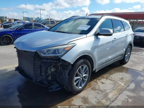 KM8SM4HF2JU273119 2018 HYUNDAI SANTA FE - Image 2