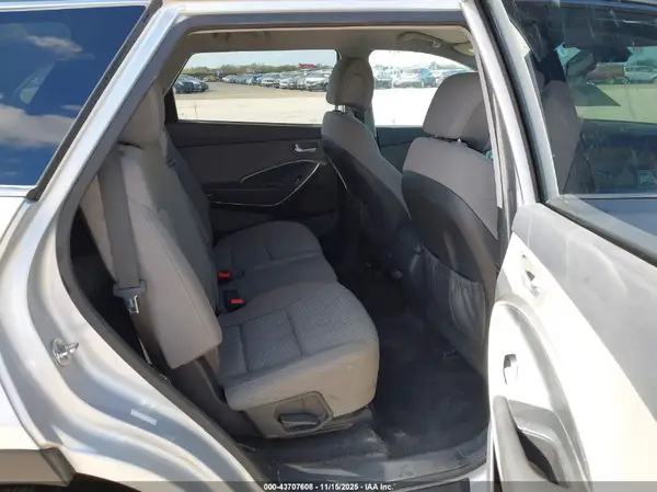 KM8SM4HF2JU273119 2018 HYUNDAI SANTA FE - Image 8