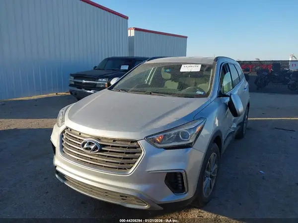 KM8SM4HF2JU273668 2018 HYUNDAI SANTA FE - Image 2