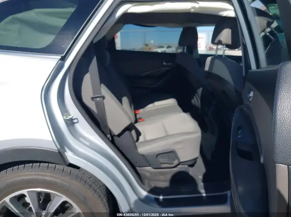 KM8SM4HF2JU276313 2018 HYUNDAI SANTA FE - Image 8