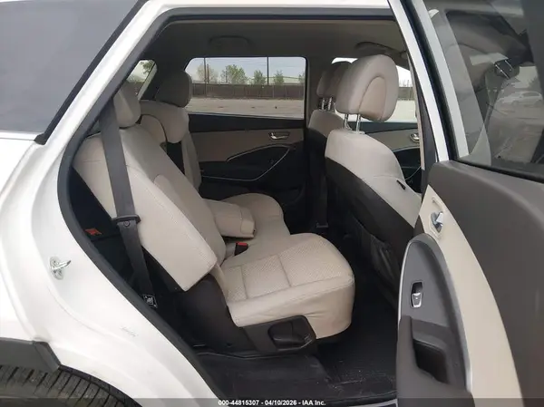 KM8SM4HF2KU310560 2019 HYUNDAI SANTA FE - Image 8