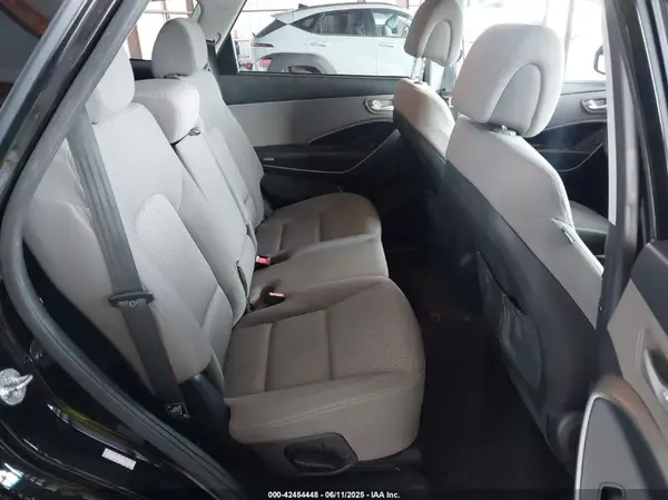 KM8SM4HF3GU133413 2016 HYUNDAI SANTA FE - Image 8