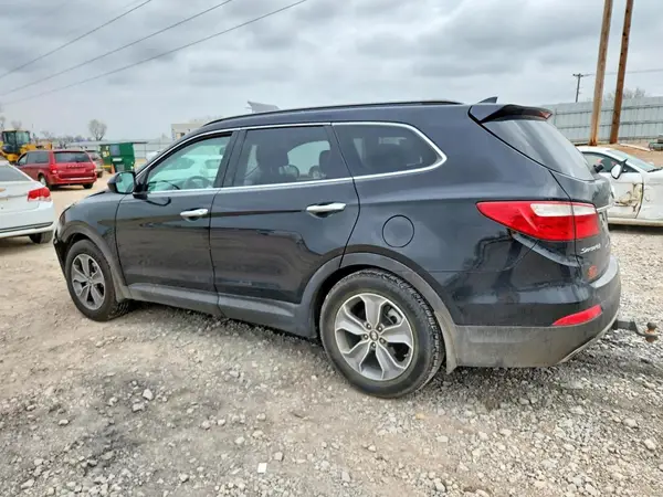 KM8SM4HF3GU137655 2016 HYUNDAI SANTA FE - Image 2
