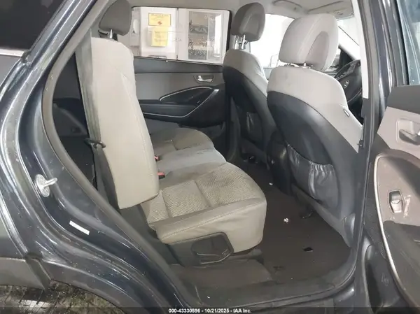 KM8SM4HF3HU208368 2017 HYUNDAI SANTA FE - Image 8