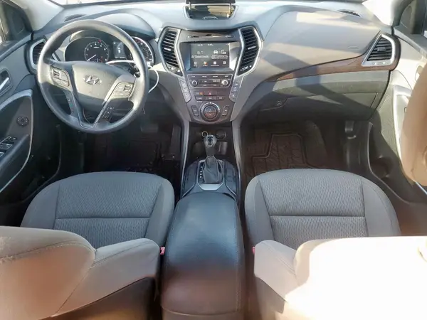 KM8SM4HF3HU215580 2017 HYUNDAI SANTA FE - Image 8