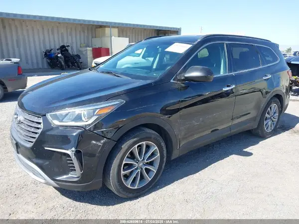 KM8SM4HF3HU220231 2017 HYUNDAI SANTA FE - Image 2