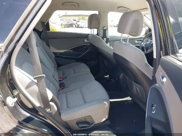 KM8SM4HF3HU220231 2017 HYUNDAI SANTA FE - Image 8