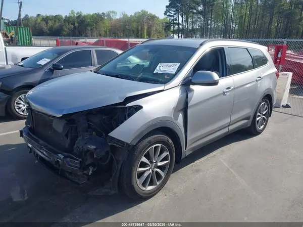 KM8SM4HF3JU265661 2018 HYUNDAI SANTA FE - Image 2