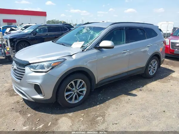KM8SM4HF3JU271945 2018 HYUNDAI SANTA FE - Image 2