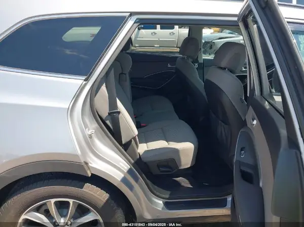 KM8SM4HF3JU271945 2018 HYUNDAI SANTA FE - Image 8