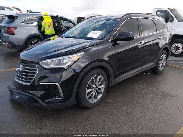 KM8SM4HF3KU304332 2019 HYUNDAI SANTA FE - Image 2