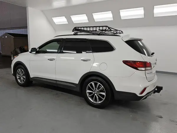 KM8SM4HF4HU204913 2017 HYUNDAI SANTA FE - Image 2